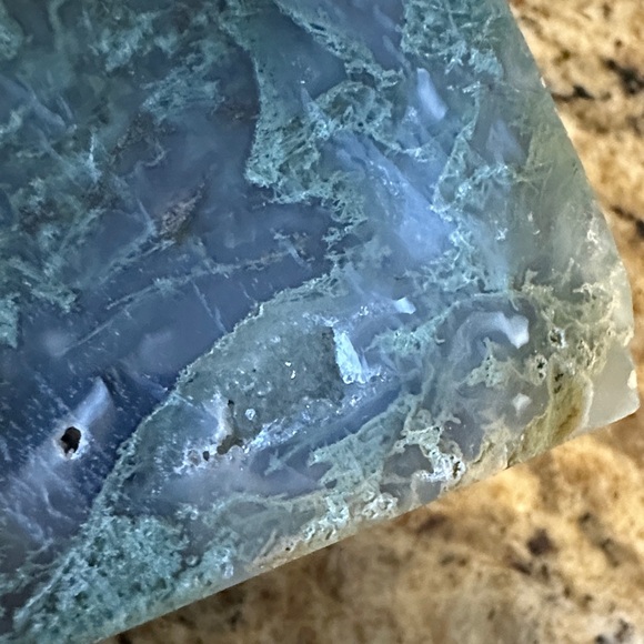 Green Moss Agate and White Crystal Tower - Picture 6 of 9